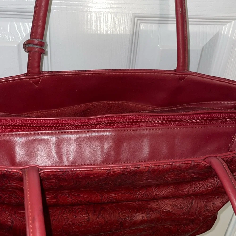BUENO Red Tooled leather Tote Bag with Front and Back Full Pockets - Picture 7 of 10